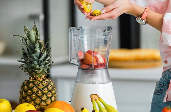 Smoothie FAQ: Can Frozen Fruit Break Your Blender?